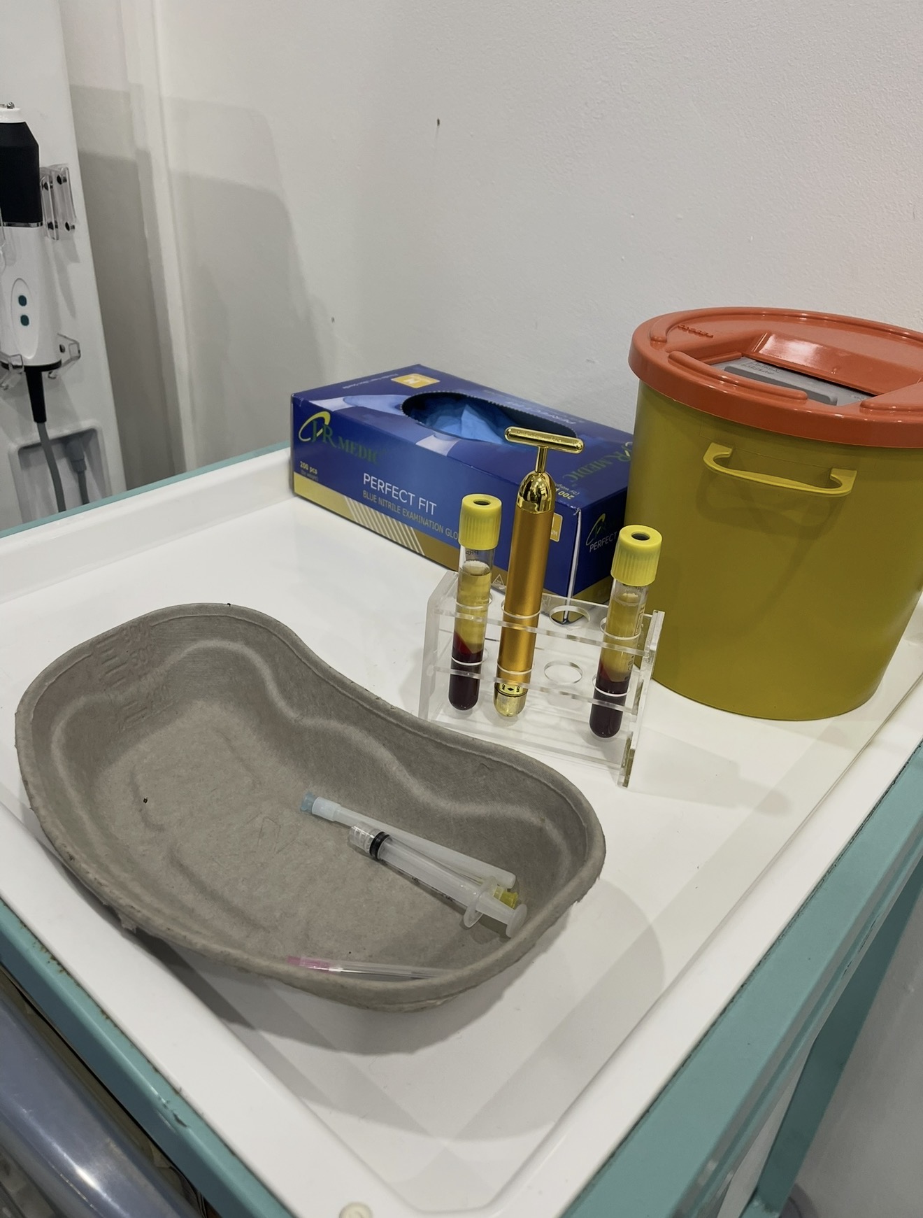 Blood components separated after centrifugation for PRP preparation